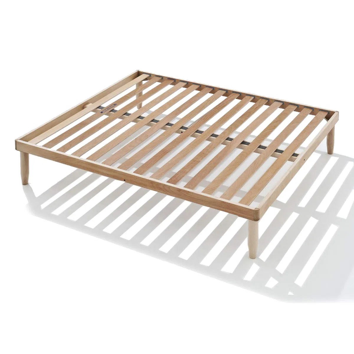 Sleepys Rete singola 80x190 ortopedica ed ergonomica in doghe di faggio, con portadoghe rinforzato per una maggior elasticità e per garantire il corretto sostegno durante tutto il riposo.