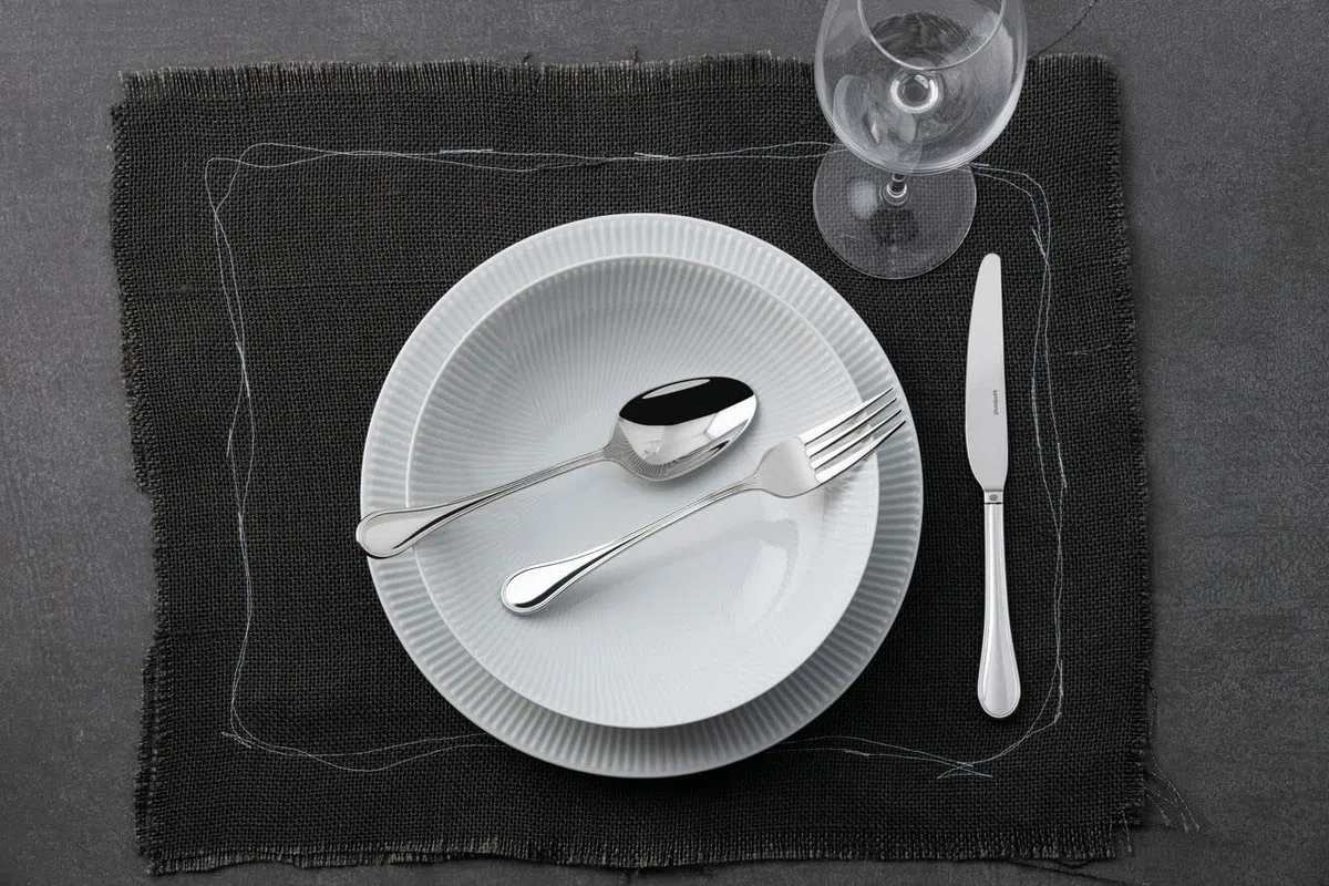 Sambonet Royal 52563-G2 - Set di Posate da Tavola monoblocco in acciaio inox 18/10, per 12 persone, 48 pezzi: 12 forchette, 12 cucchiai, 12 coltelli, 12 cucchiaini da tè