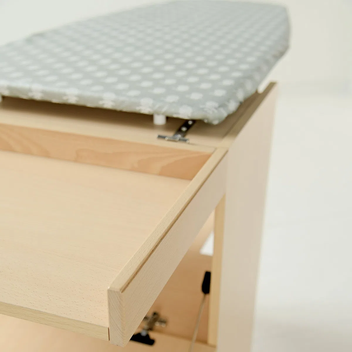 Foppapedretti Lo Stiro Mobile con Asse da Stiro a Scomparsa, in Legno, Noce, L149 P55 H86 CM