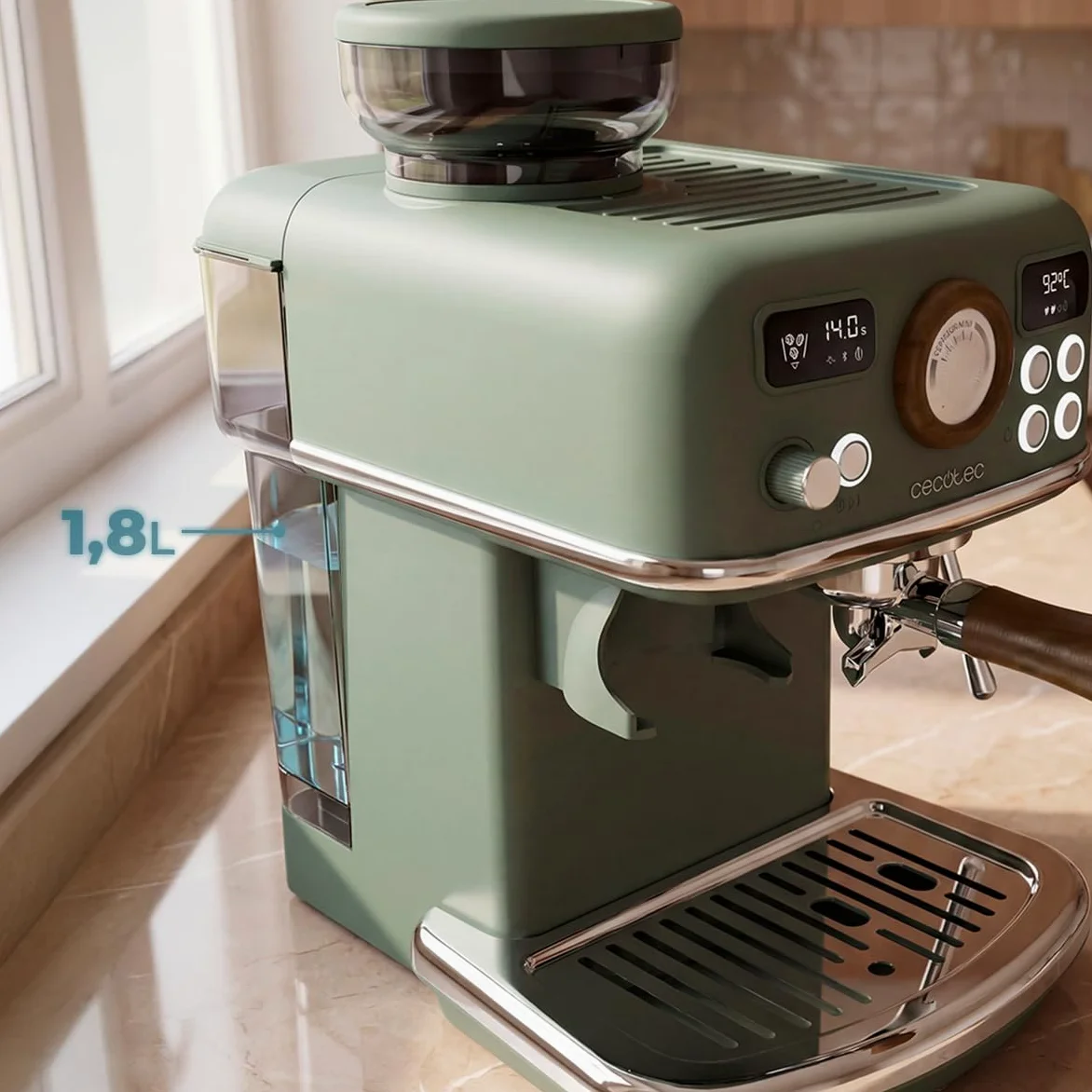 Cecotec Macchina per Caffè Espresso Power Espresso 20 Tradizionale Grind. 1500W, Macinacaffè 20 Livelli, 20 Bar, PID, Thermoblock, Steamer, Cold Brew, Caffè Macinato Fresco con Sempre Crema Perfetta