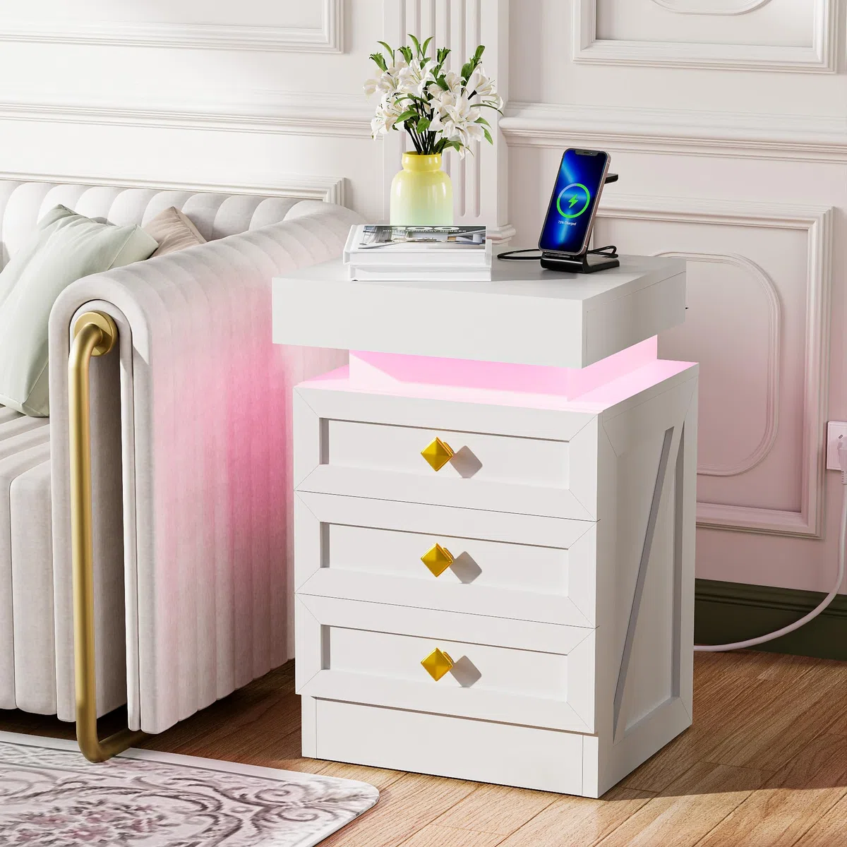 Comodino Camera da Letto con Presa Elettrica, 2 AC 2 USB Comodini Moderni con Luce LED RGB, Comodino in Legno 3 Cassetti e Couvercle Coulissant, Soggiorno Studio, Bianco 35cm Larghezza