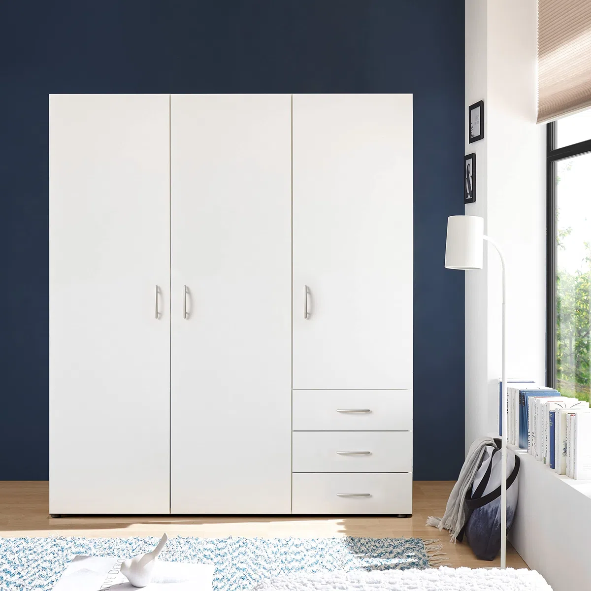 Stella Trading HARRY, Guardaroba bianco, Versatile armadio con 3 ante battenti per la camera da letto, 150 x 176 x 51 cm (larghezza x altezza x profondità)
