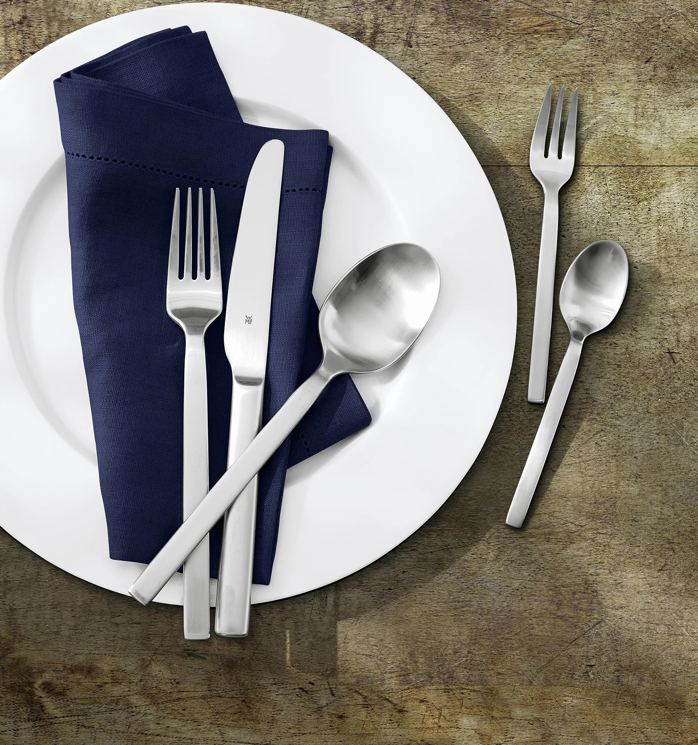 WMF Alteo Set di posate per 6 persone da 30 pezzi, con cucchiaio, forchetta, coltello, cucchiaino da caffè e forchettina da dolce, in acciaio inox Cromargan, finitura opaca, lavabile in lavastoviglie