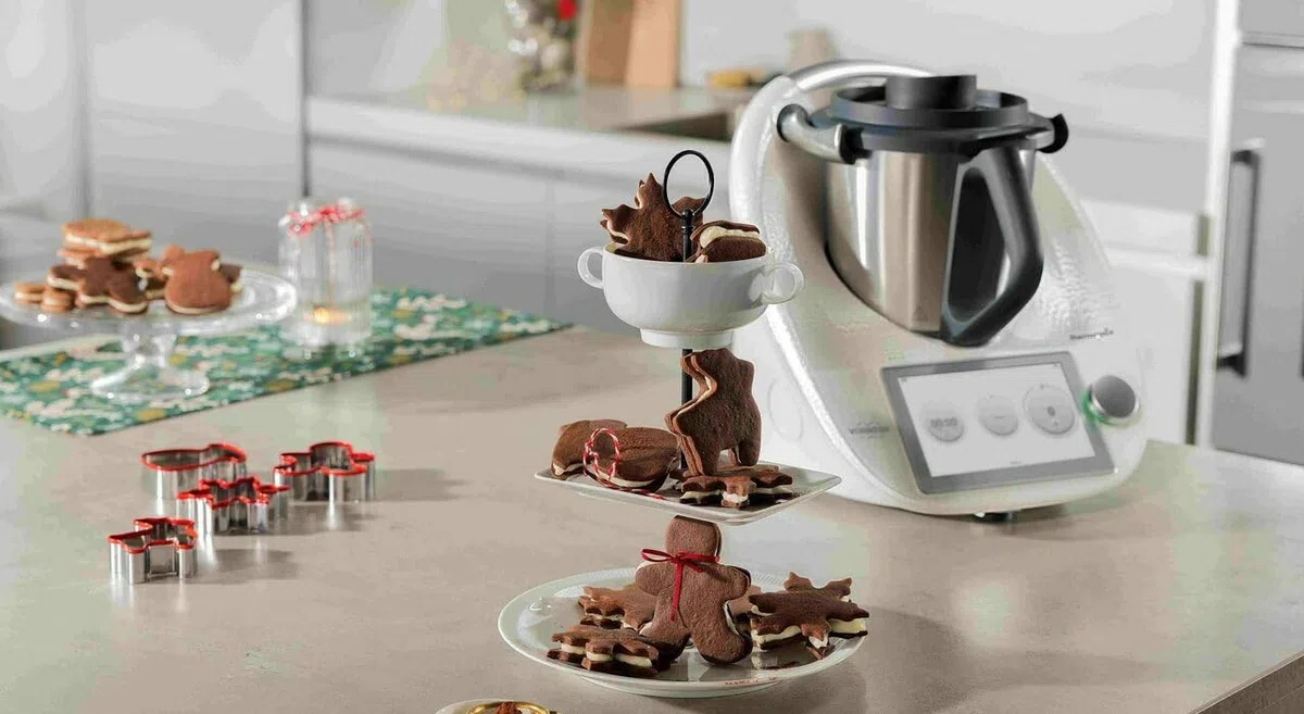 VORWERK BIMBY TM6 Rigenerato come Nuovo – Robot da Cucina Multifunzione 20+ in 1 con Touchscreen, Cookidoo® Integrato, Cottura Alta Temperatura, Sottovuoto e Varoma – Garanzia e Assistenza incluse