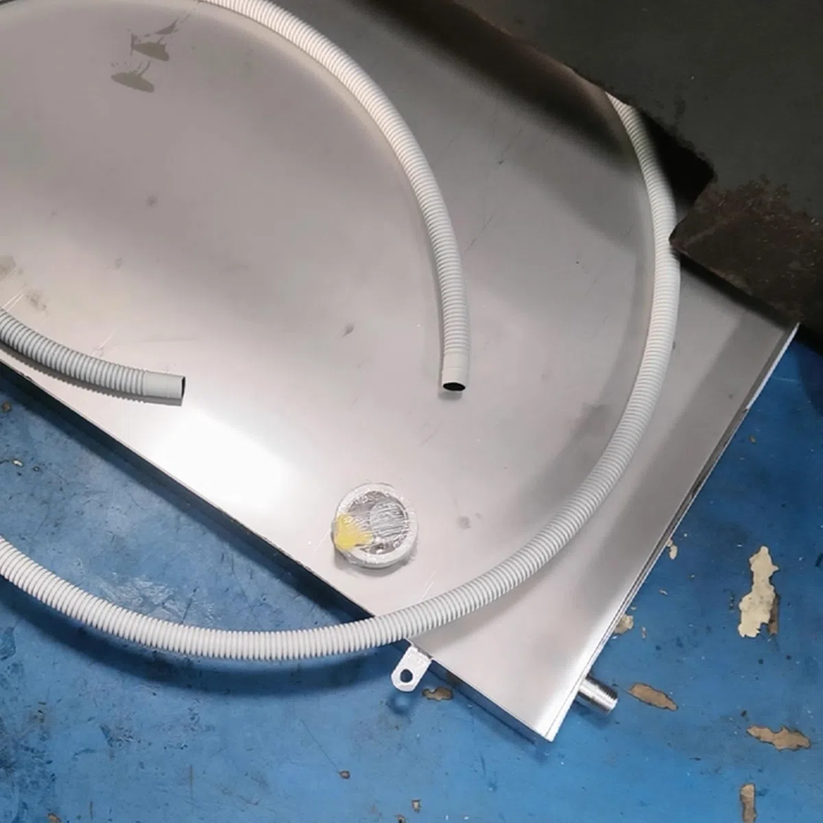 Vasca di Raccolta Acqua Robusta in Acciaio Inox Altezza 10 cm con Uscita Delll’Acqua Antiruggine e Antigoccia Bacinella Raccogli Condensa Climatizzatore(50x20cm(20x8in))
