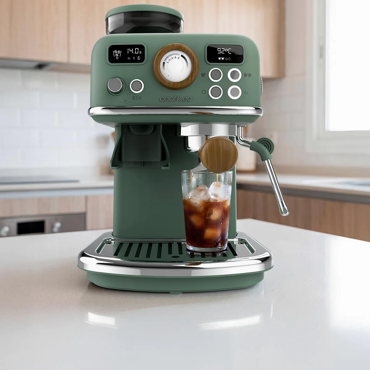 Cecotec Macchina per Caffè Espresso Power Espresso 20 Tradizionale Grind. 1500W, Macinacaffè 20 Livelli, 20 Bar, PID, Thermoblock, Steamer, Cold Brew, Caffè Macinato Fresco con Sempre Crema Perfetta
